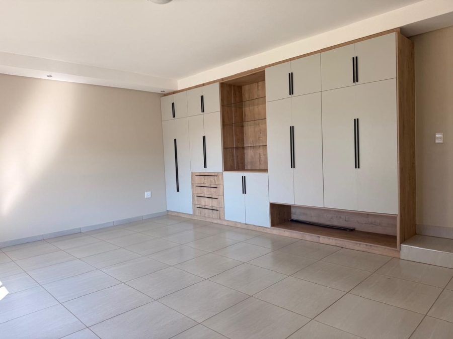 4 Bedroom Property for Sale in Buffelspoort Eco Estate North West